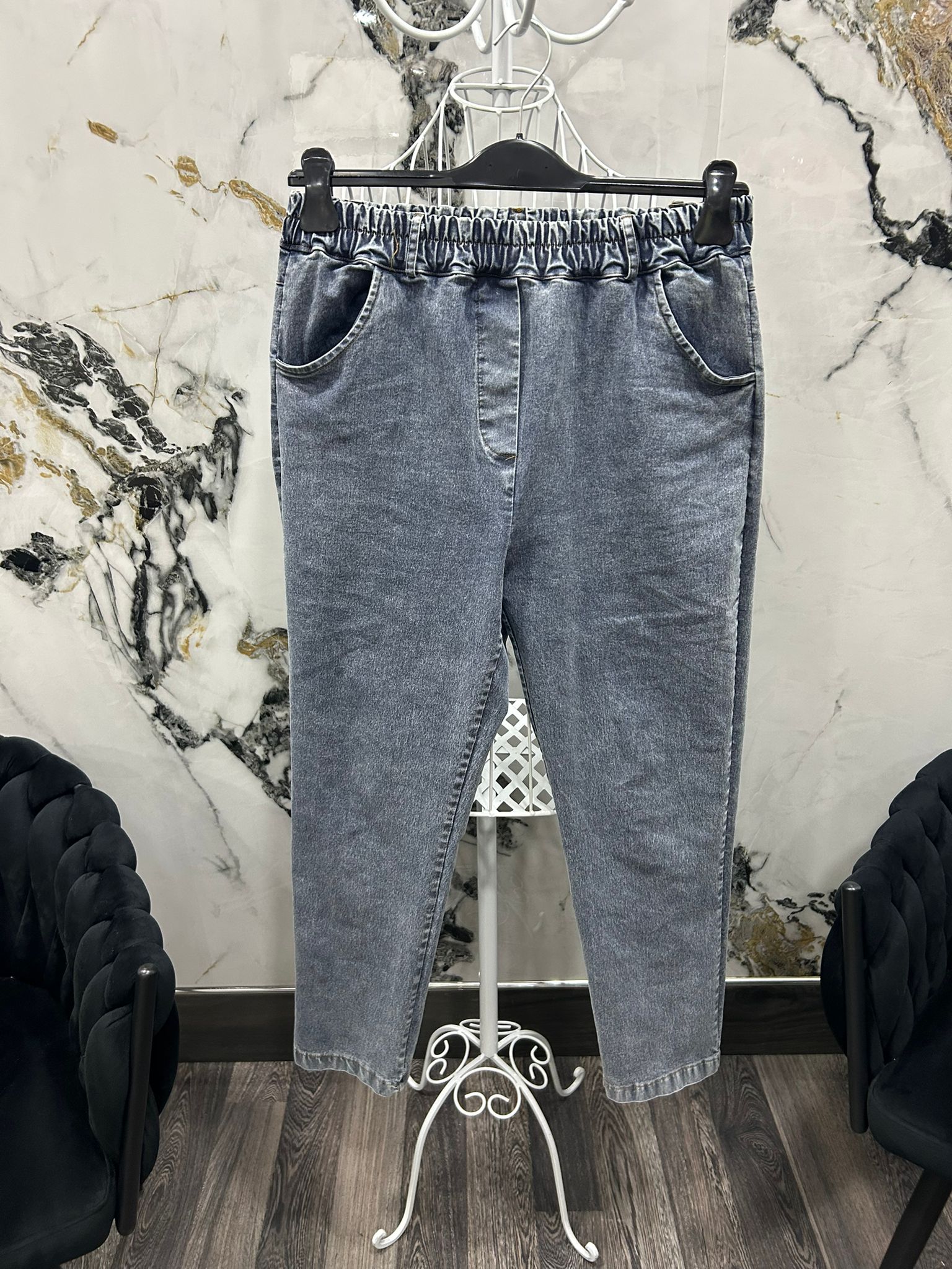 Pantalone jeans stretto 306