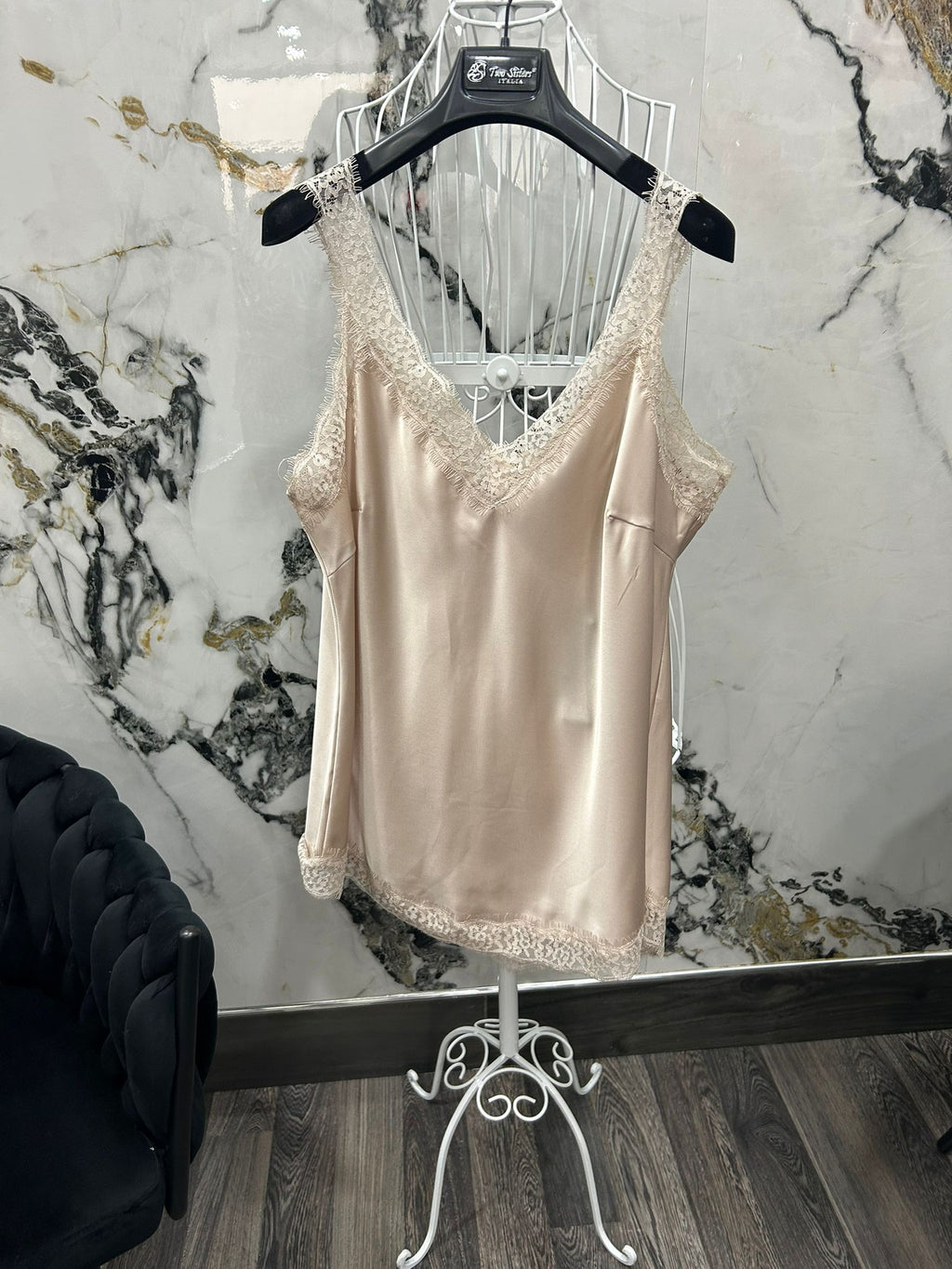 Top raso e pizzo 307