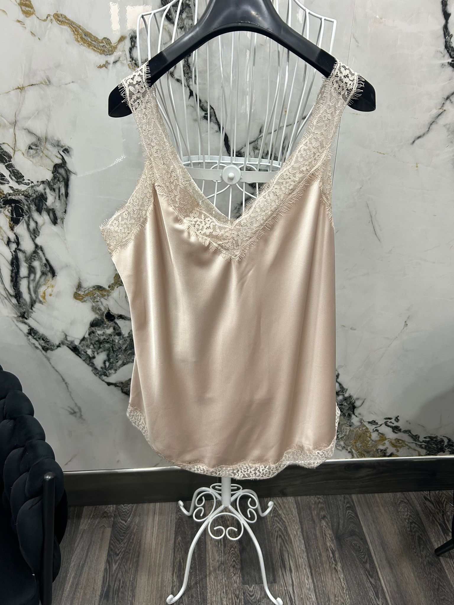 Top raso e pizzo 307