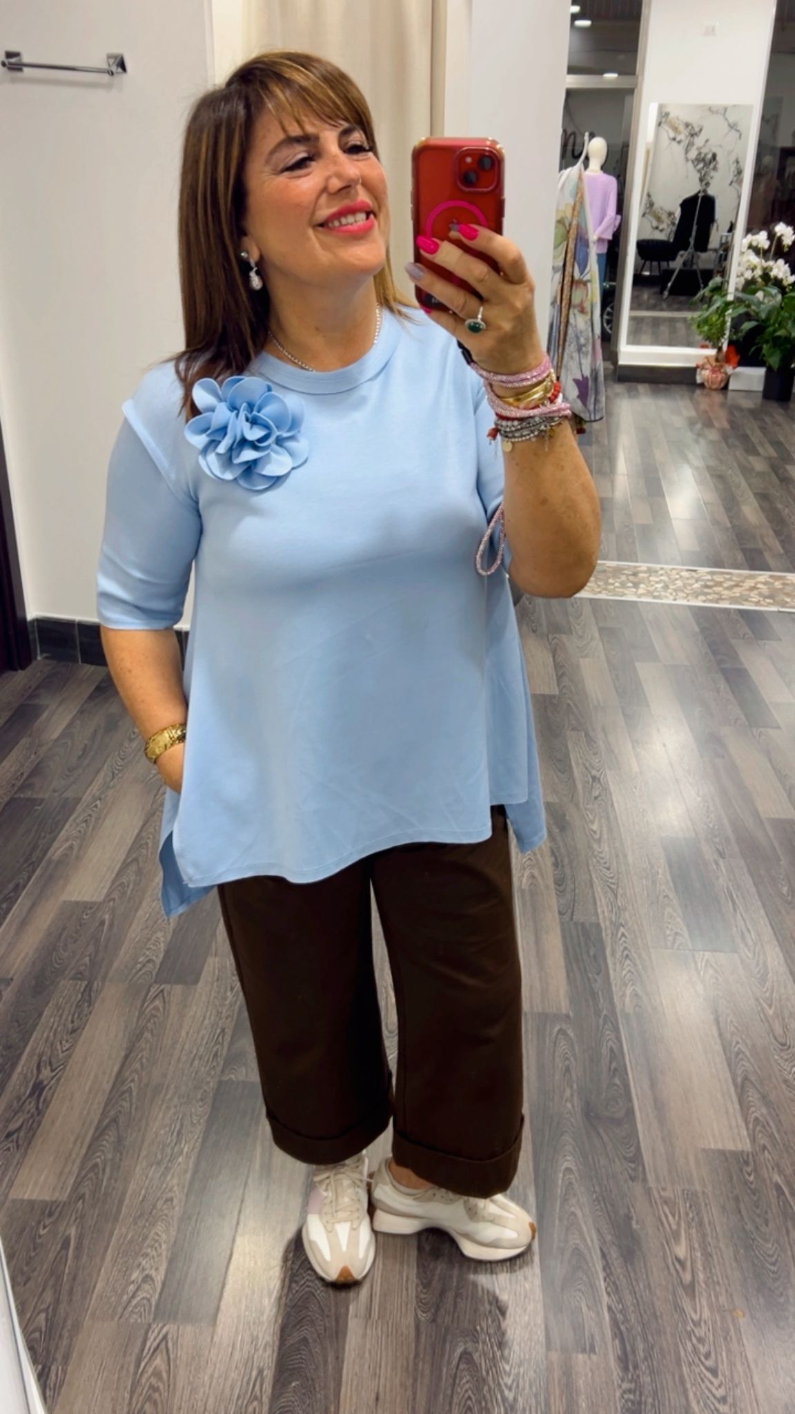 Maglia con fiore 370